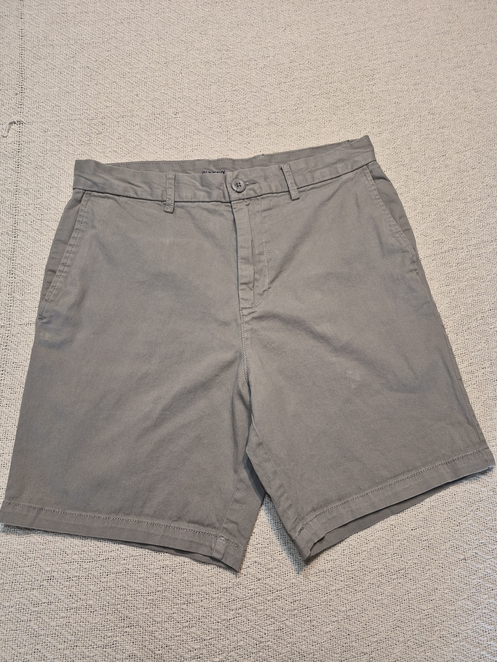 Old Navy Men's Flat-Front Chino Shorts - Gray